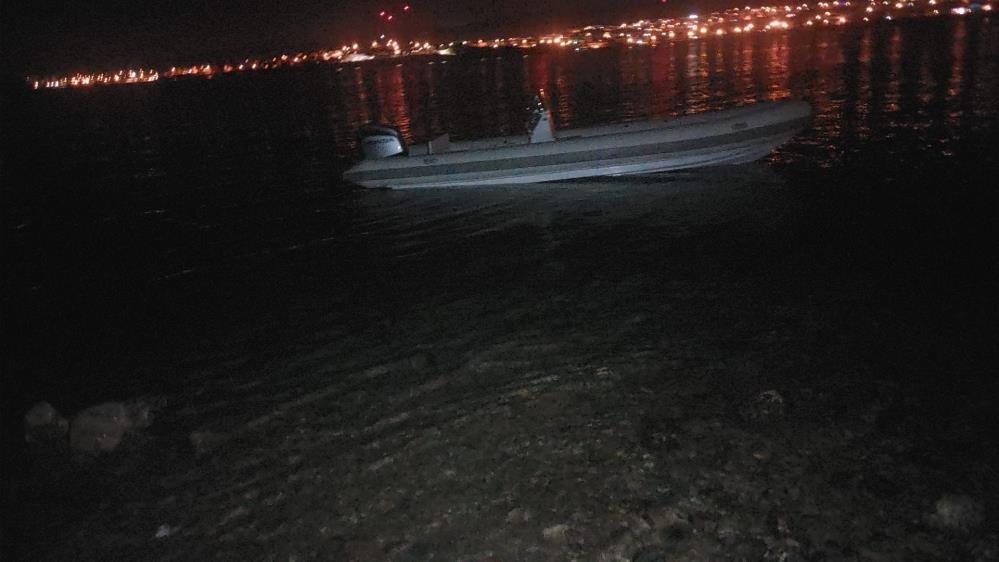 Çeşme’de 32 Kaçak Göçmen Sahilde Yakalandı 1