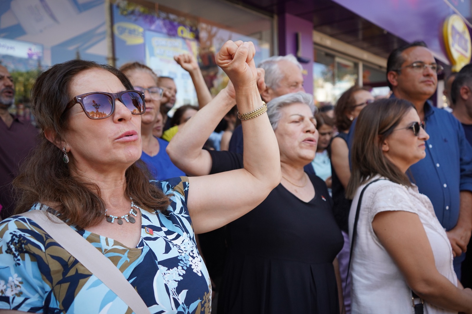 "Dimdik Ayaktayız": Bornova delegelerinden ortak manifesto