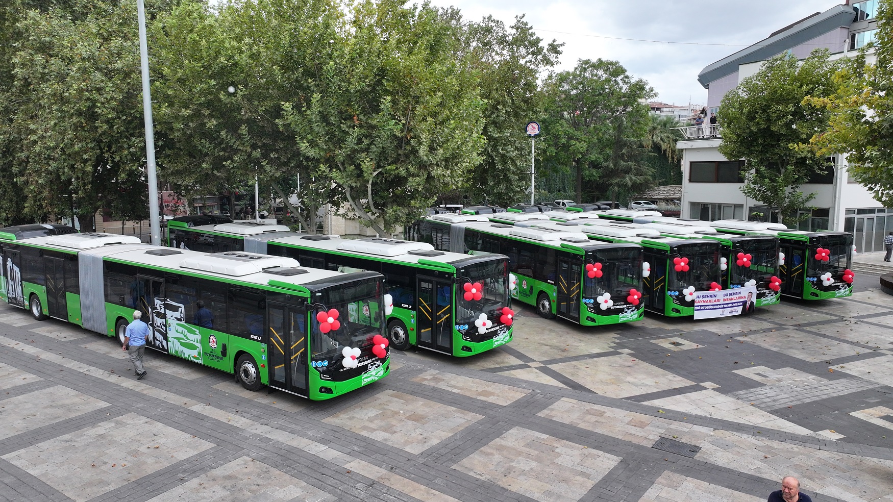 Denizli Büyükşehir Belediyesi Toplu Ulaşım Filosuna 30 Yeni Otobüs Kattı (1)-1