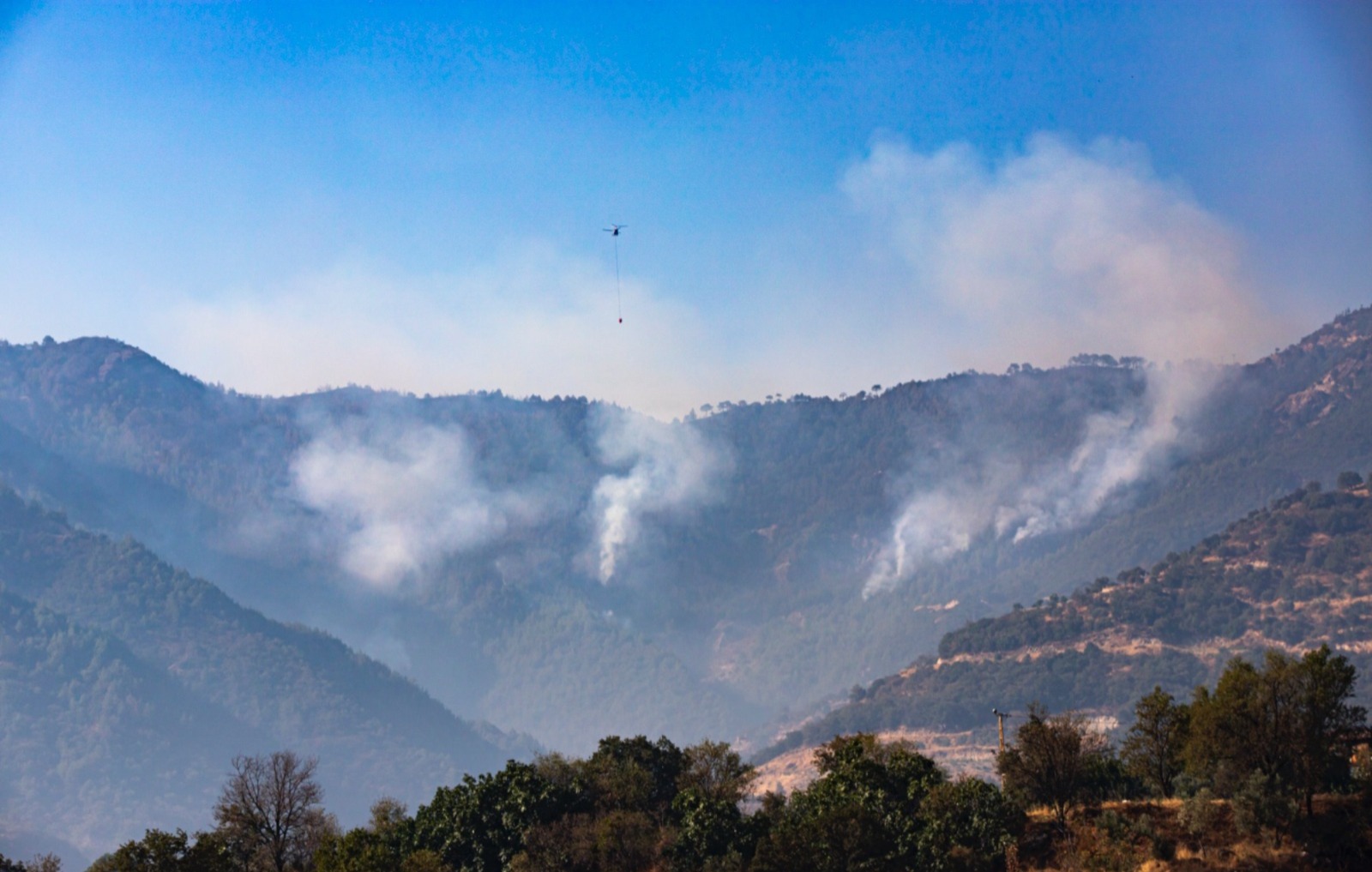 Söndürme çalışmaları hız kesmeden devam ediyor