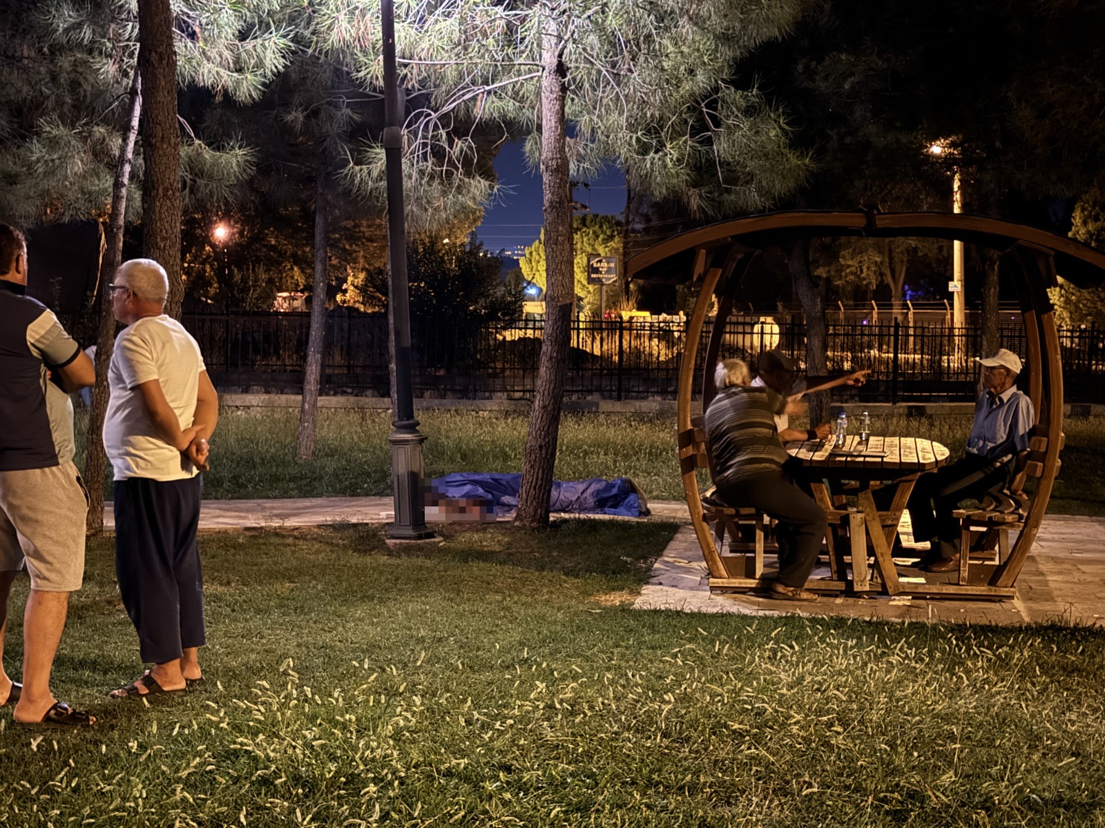 Cenaze otopsi için adli tıp kurumuna gönderildi