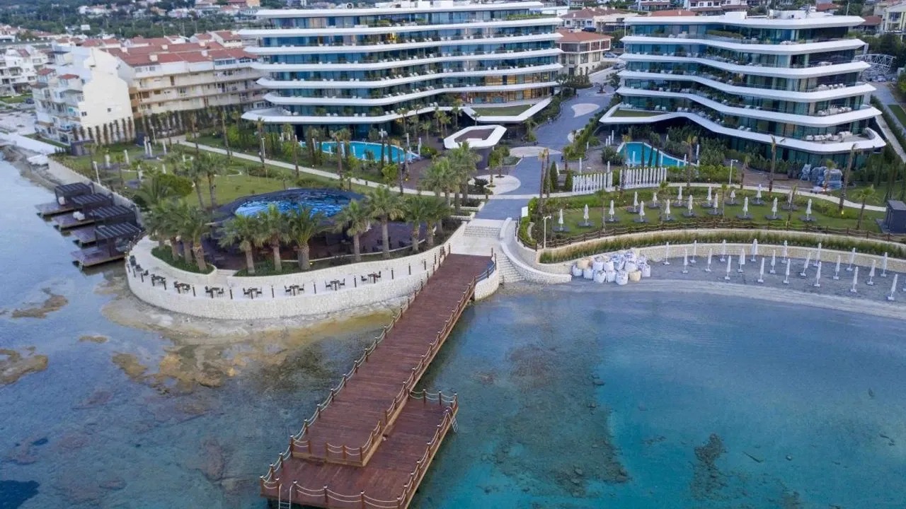 Reges, a Luxury Collection Resort &