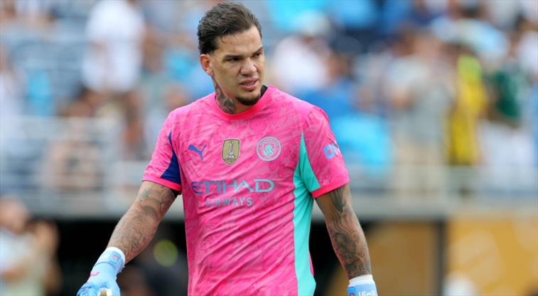 Ederson-6