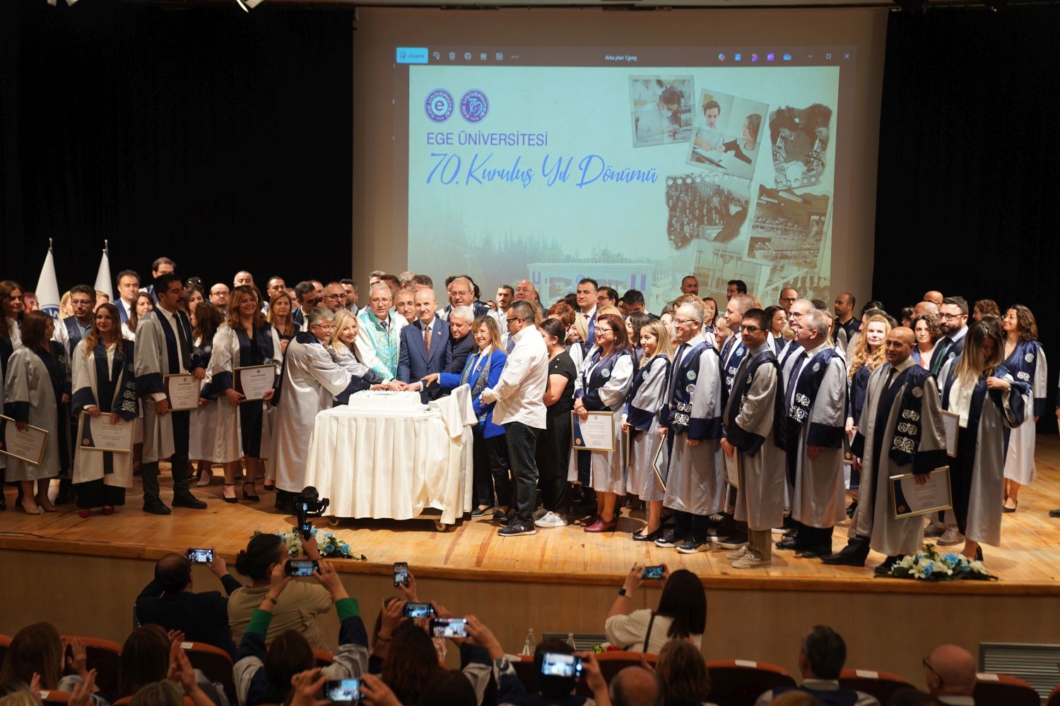 Eü’de Akredite Program Sayısı 8 Yılda 7 Kat Arttı