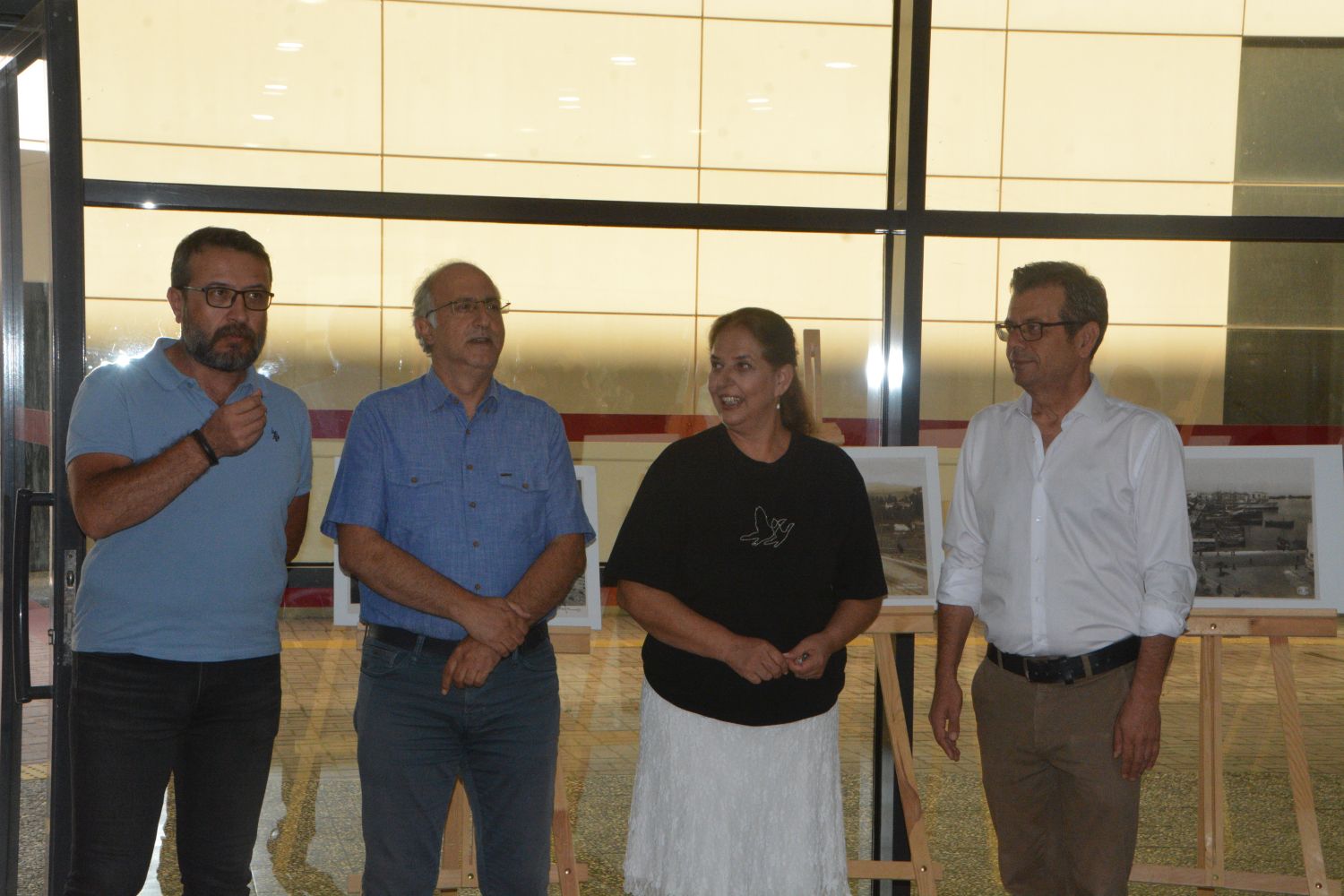 Eü’de “İzmir’in Kurtuluşu” Sergisi Sanatseverlerin Beğenisine Sunuldu (8)