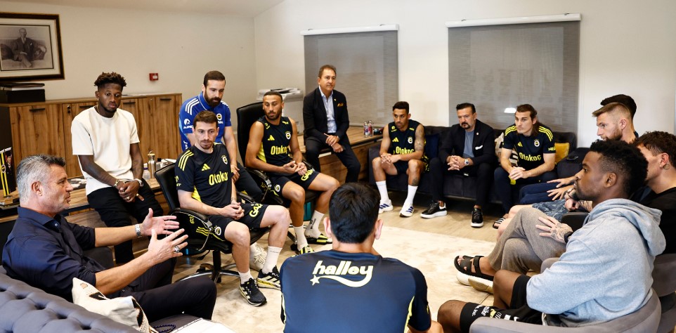 Fenerbahçe'de Sadettin Saran ipleri eline aldı