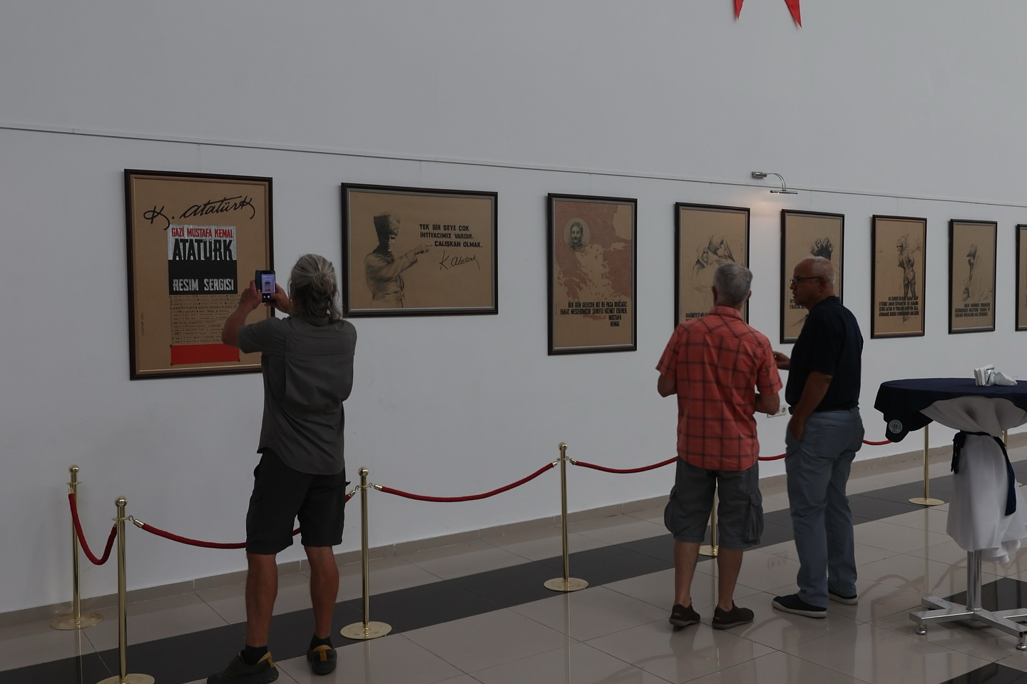 Gazi Mustafa Kemal Atatürk Sergisi Sanatseverlerle Buluştu (2)