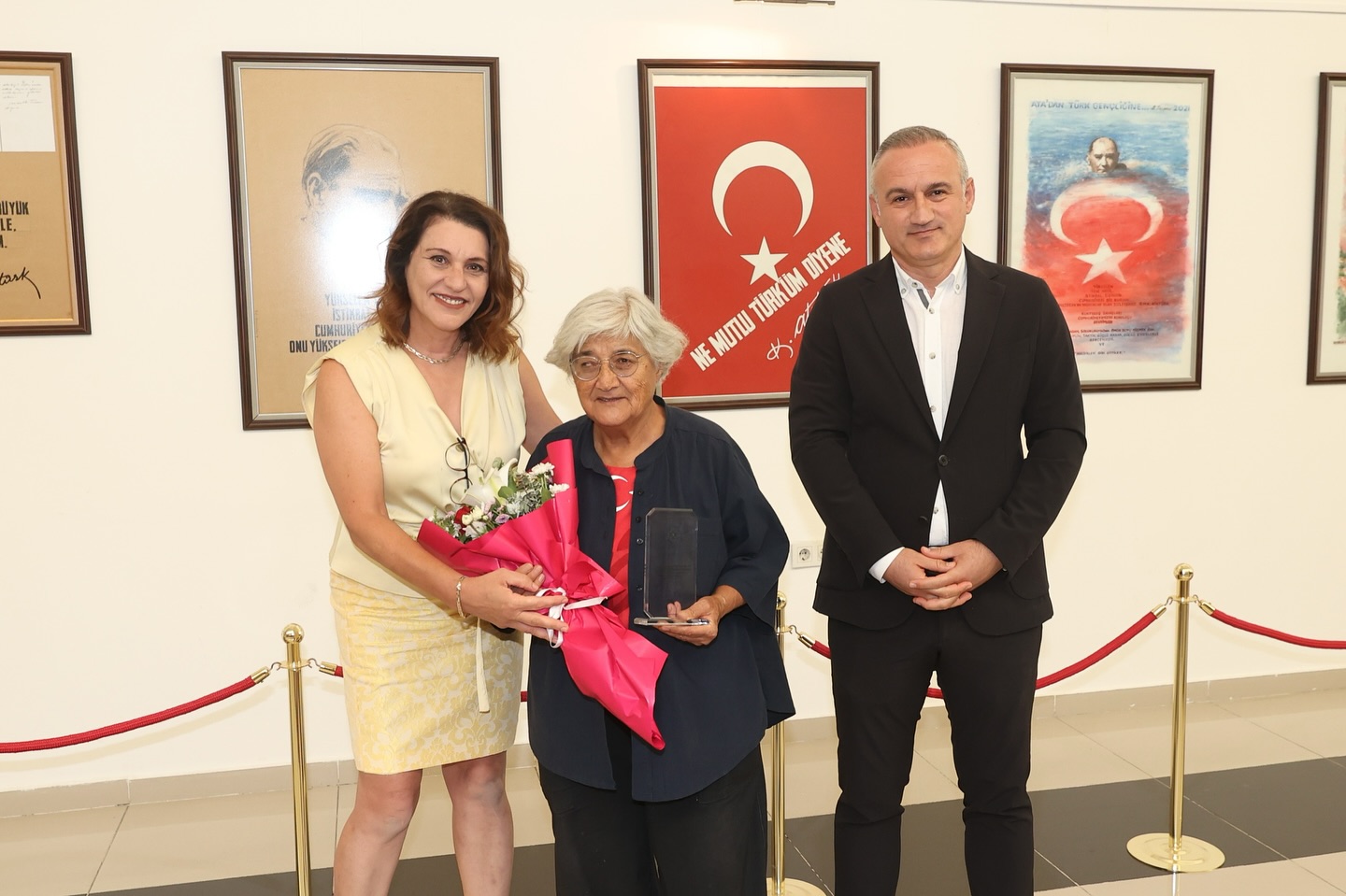 Gazi Mustafa Kemal Atatürk Sergisi Sanatseverlerle Buluştu (5)