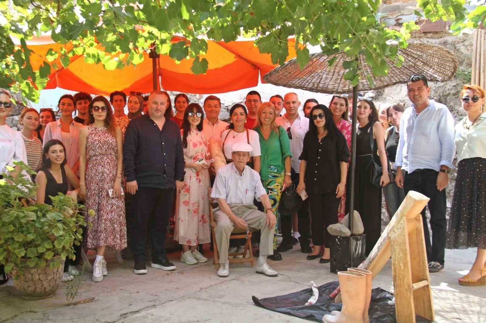 Gençlerden Bergama’da Kültür Gezisi 2