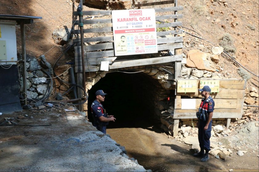 Göçükte Bir Işçi Kurtarıldı, Arama Devam Ediyor-1