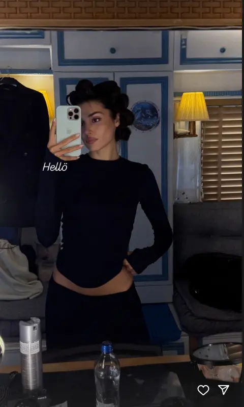 Hande Erçel-27