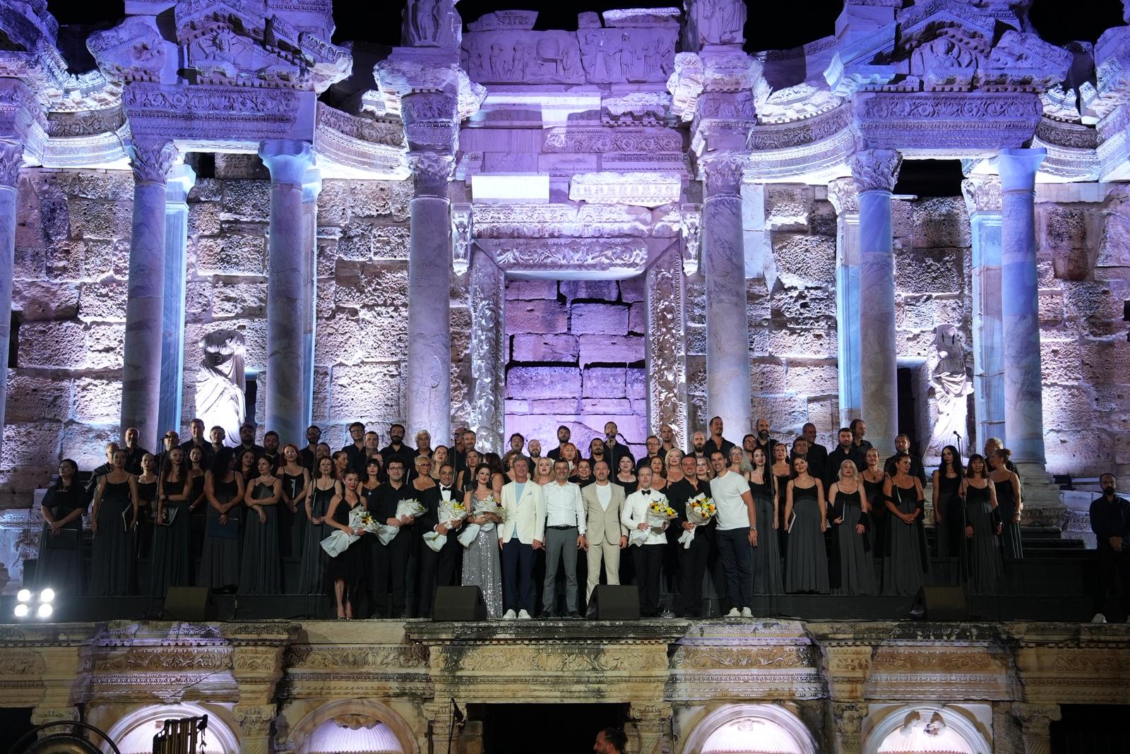 Hierapolis Antik Kenti Tarihi Konserle On Binleri Ağırladı (13)