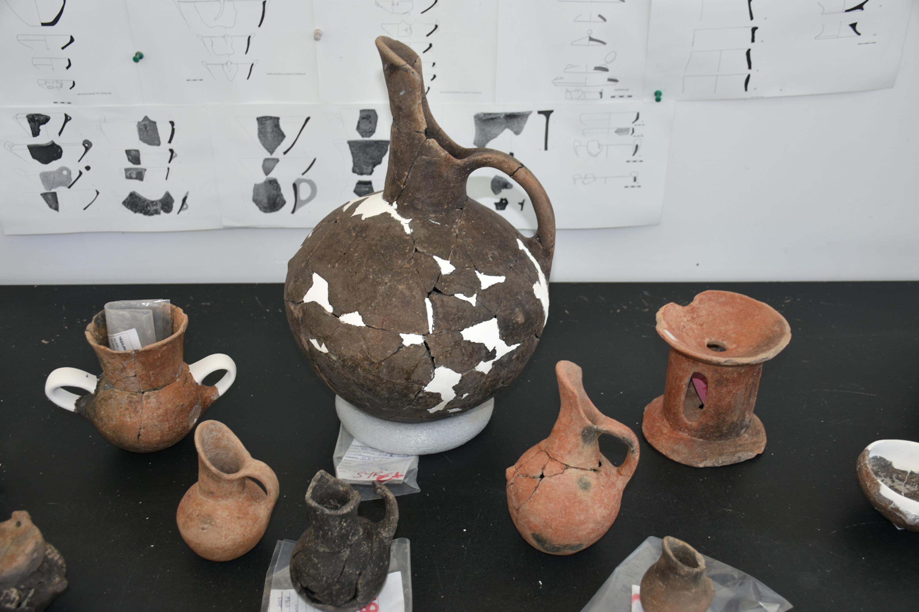 I Z M I R I N I L K S A K I N L E R I N I N C O M L E K T E K I U Z M 898730 267026