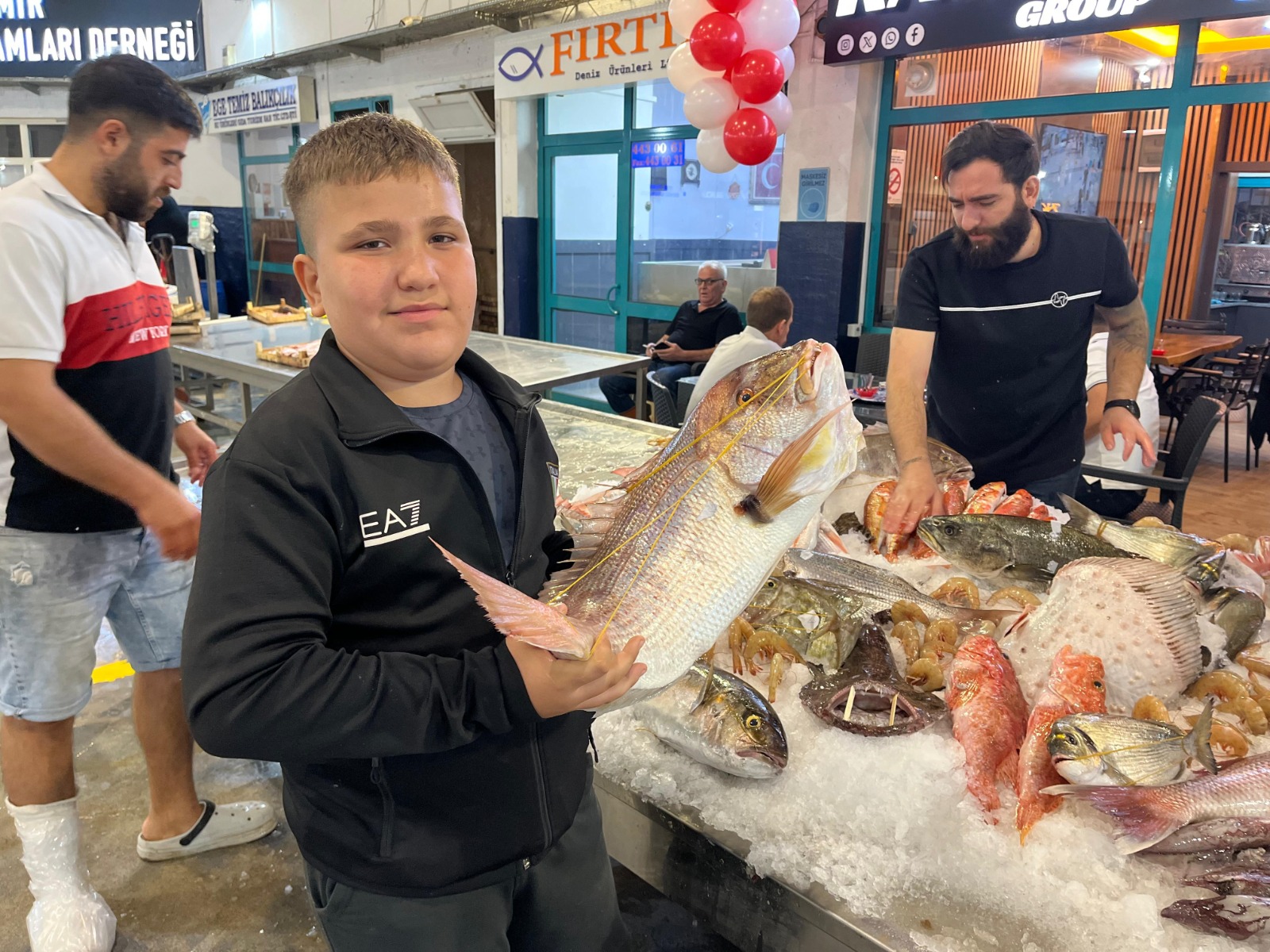 Protokol üyelerinden ortak temenni