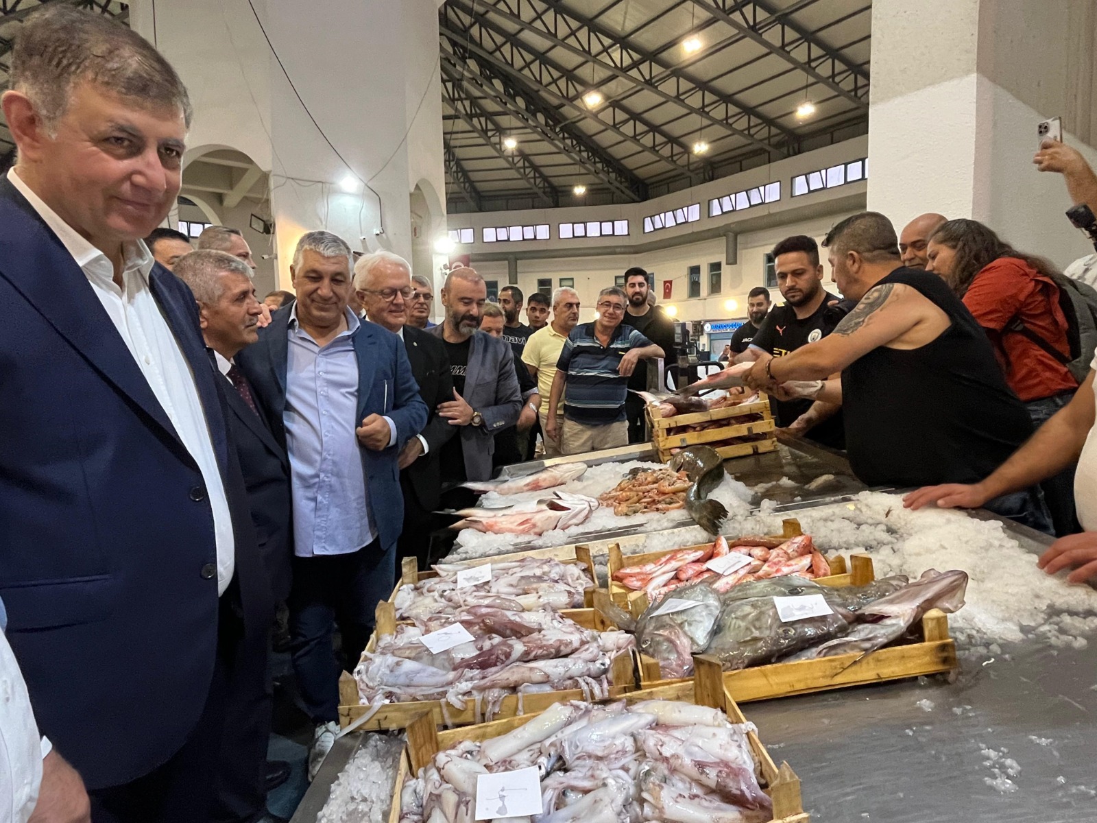 "Umudumuz var ama fiyatlar yüksek"