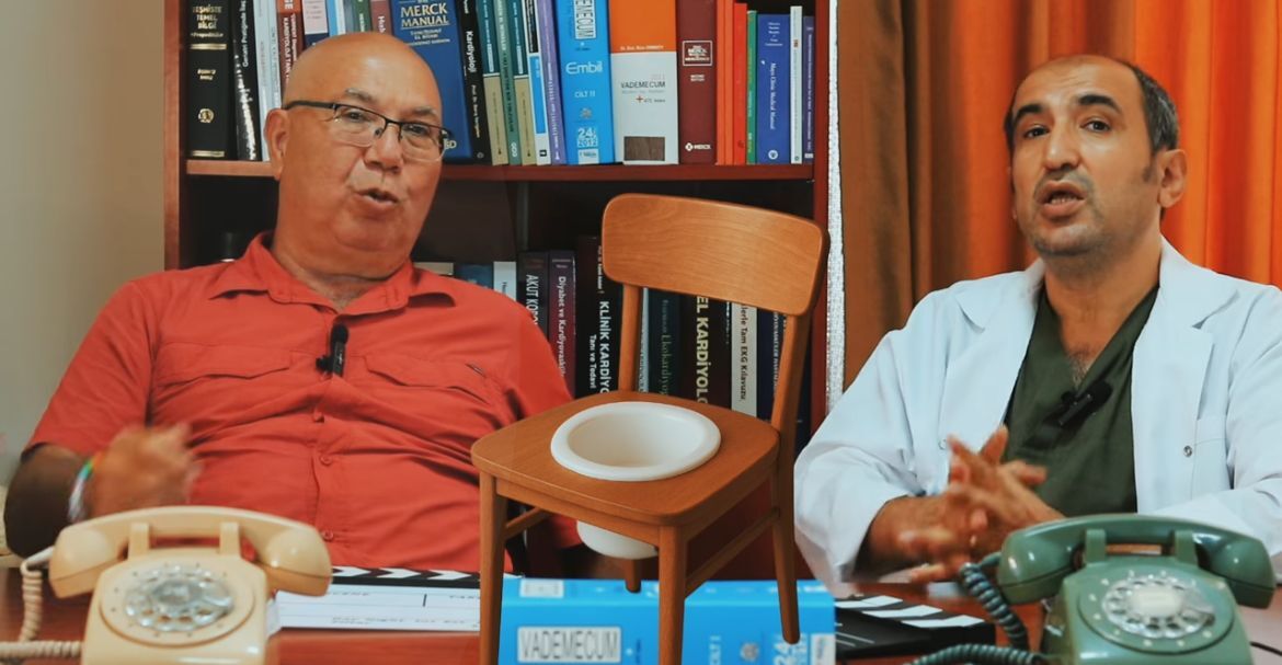 İzmir Eşrefpaşa Hastanesi Doktorları Devrim Demirel Ve Gaffar Karadoğan 1