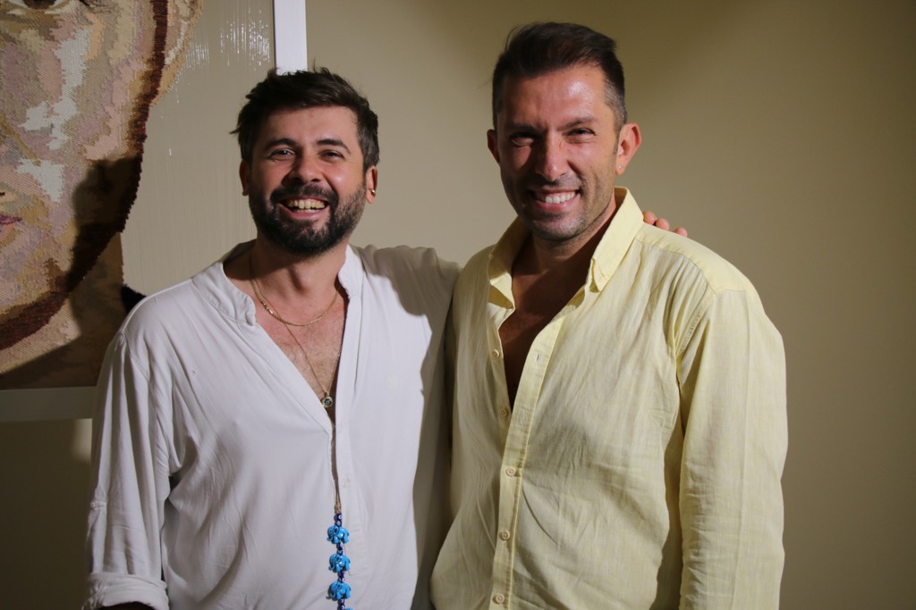 “İzmir’i Özledim” Sergisi Fırat Neziroğlu 25 Yıllık Yolculuğunu Anlatıyor Foto (2) Fırat Nezioğlu, Emre İpor