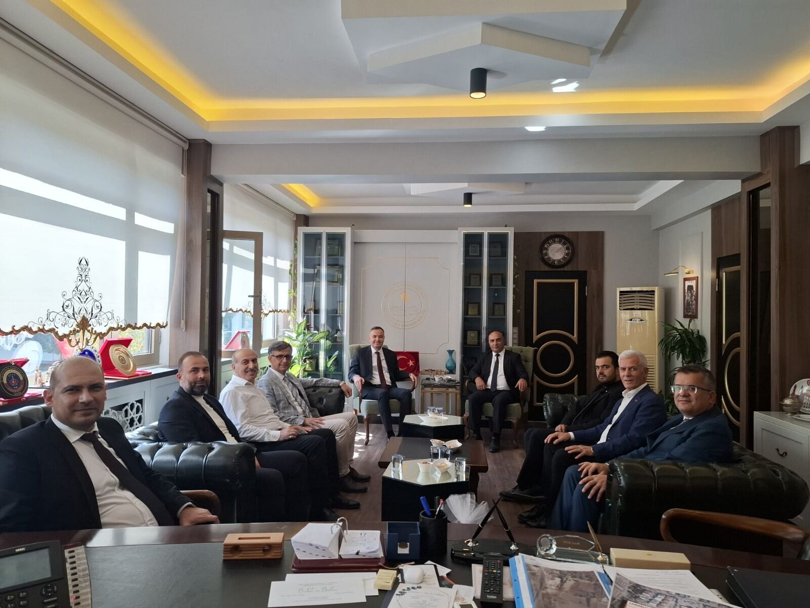 Hayırseverlere teşekkür, Kamu iş birliğine vurgu