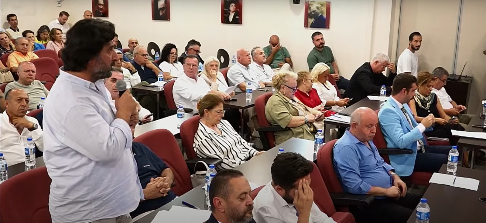 İmar planı maddesi komisyona geri gönderildi