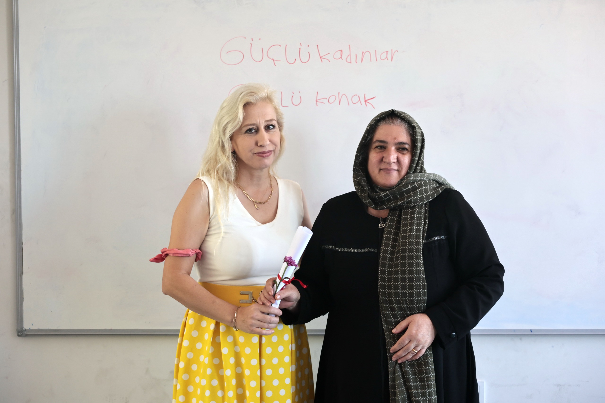 Konak’ta Okur Yazar Kadınların Gurur Günü (1)