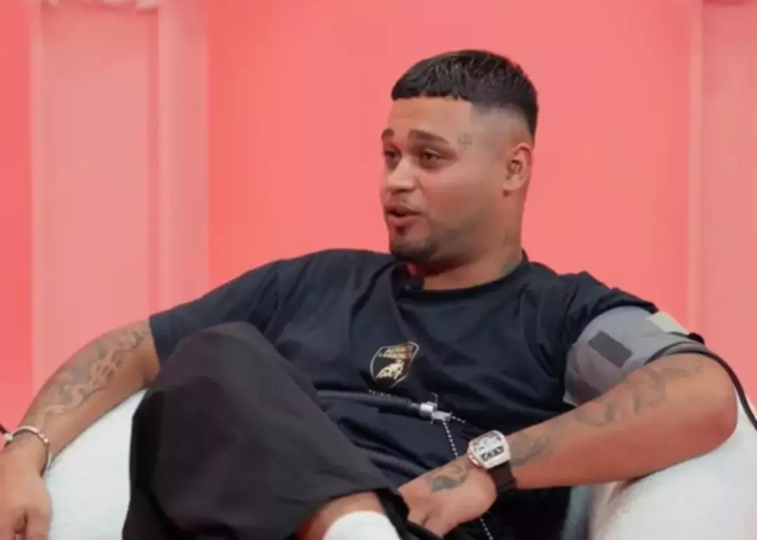 Lvbel C5’in yetişkin film yıldızıyla mesajları ifşa olmuştu! Sevgilisiyle kriz yaşıyor!