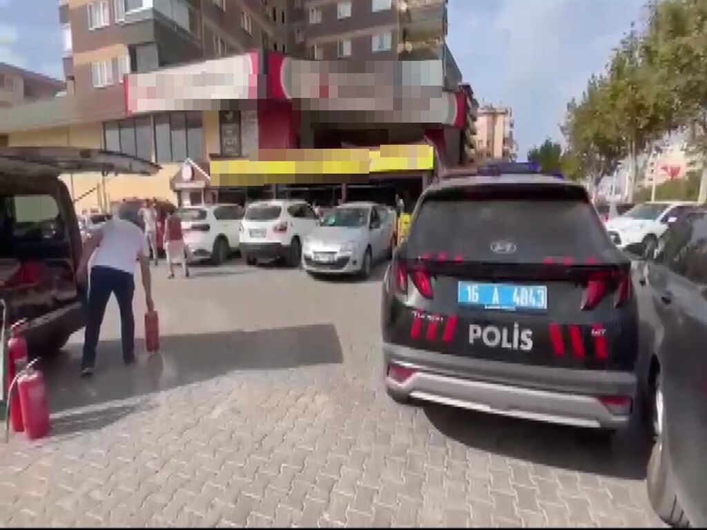 M A R K E T T E K I K A G I T H A V L U L A R I T U T U S T U R A N 10 914025 271570