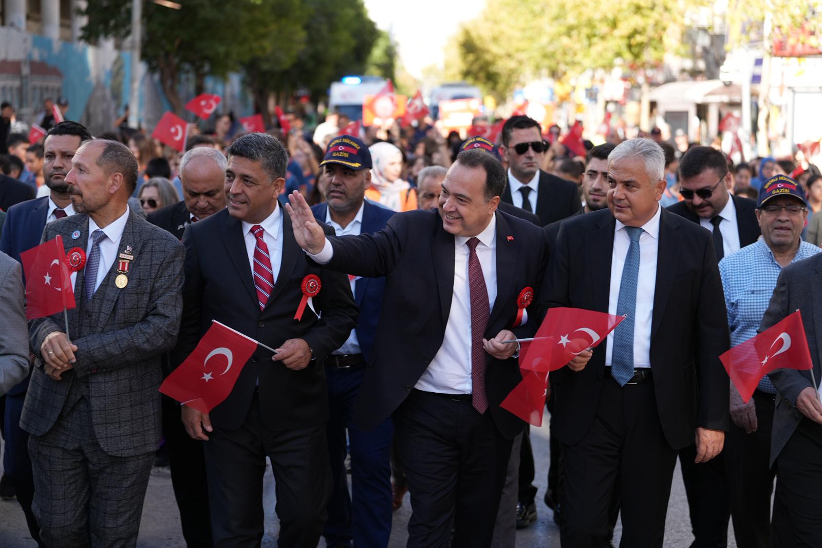 Manisa’da 19 Eylül Gaziler Günü Törenle Kutlandı (6)