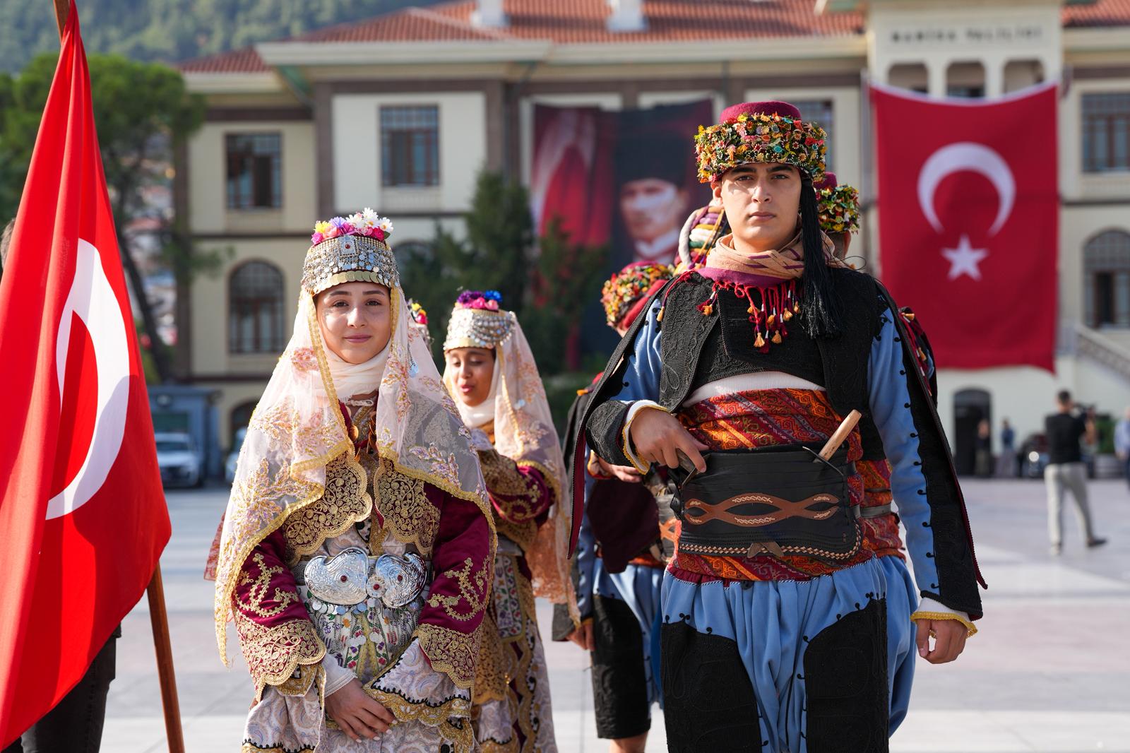 Manisa’nın Düşman İşgalinden Kurtuluşun 103’Üncü Yılı Gururla Kutlandı (4)