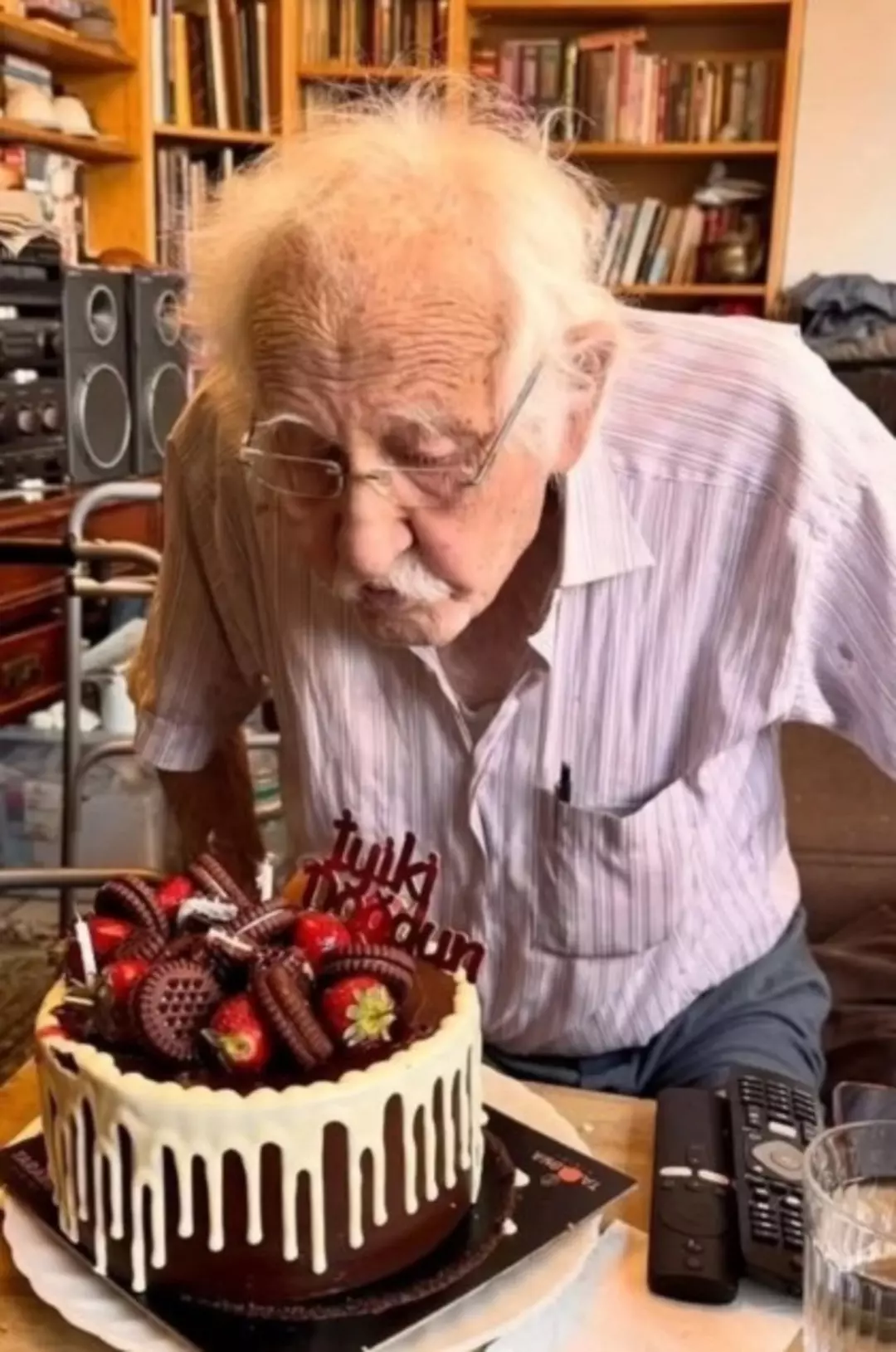 Uzun süredir ekranlardan uzak