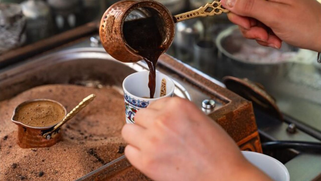 Misafirperverliğin Simgesi Türk Kahvesi 13 Yıl Yasaklandı İşte Sebebi! (2)