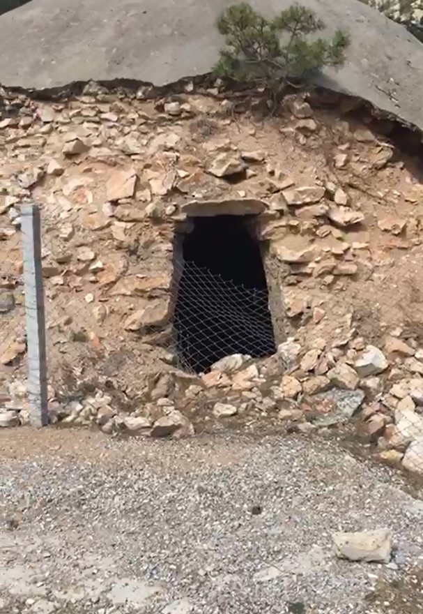 Vatandaşlardan yetkililere acil restorasyon çağrısı