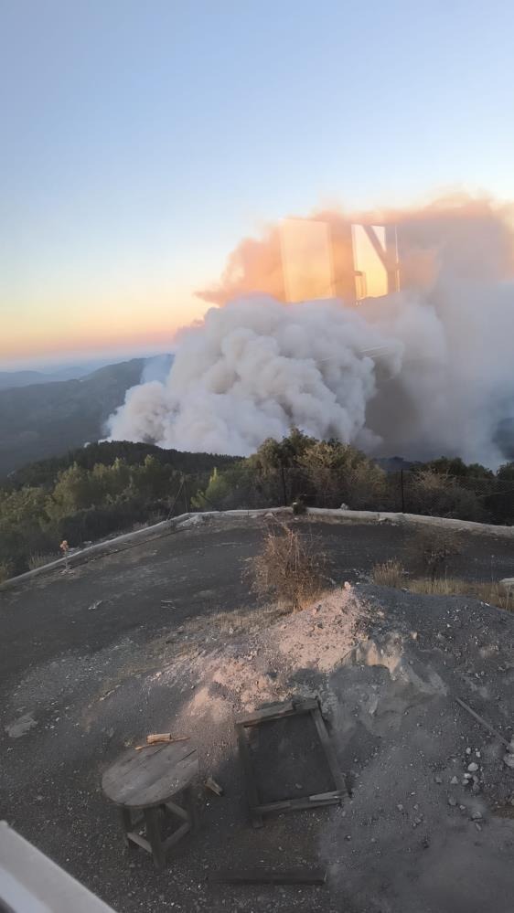 Muğla’da 3 Orman Yangınına Müdahale Sürüyor 1