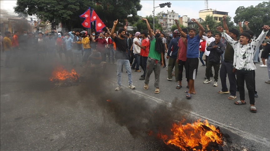 Nepal'de sosyal medya yasağı sokak eylemlerine yol açtı