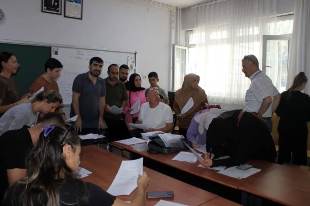 Öğrencilerden Efeler'deki Akademilere Yoğun Ilgi 1