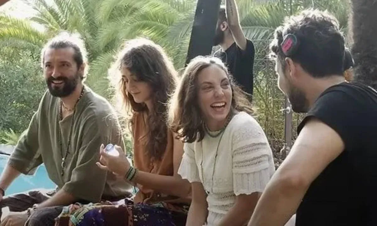 Platonik Mavi Dolunay Otel Renk