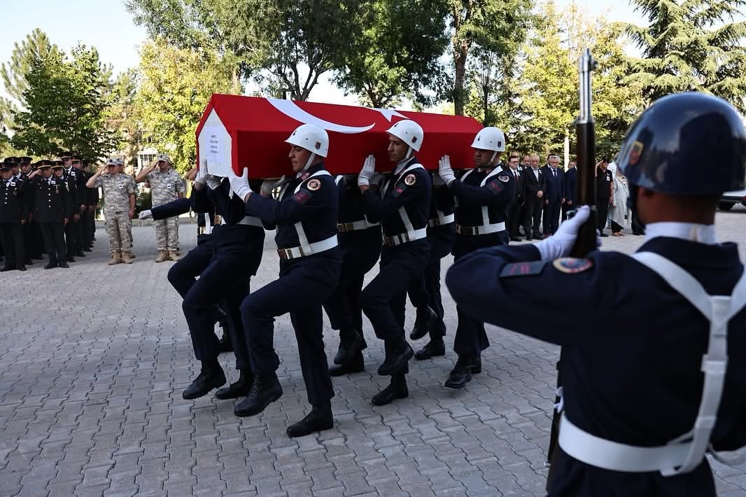 sehit-atesi-manisaya-dustu