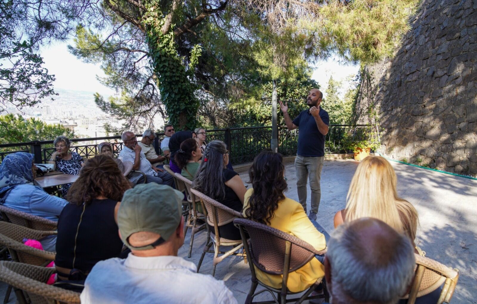 "Bizim mahalle sohbetleri" devam edecek