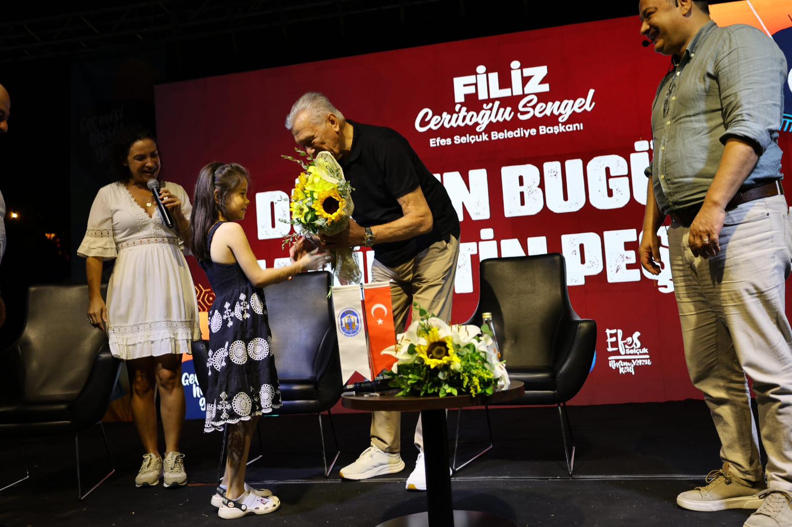 Uğur Dündar'dan gençlere önemli öğütler