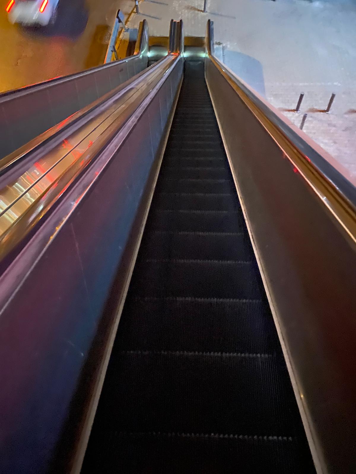 Yürüyen Merdiven Arız