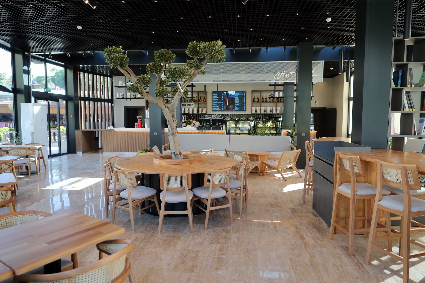 3 Aliağa’nın Yeni Buluşma Noktası Albest Meydan