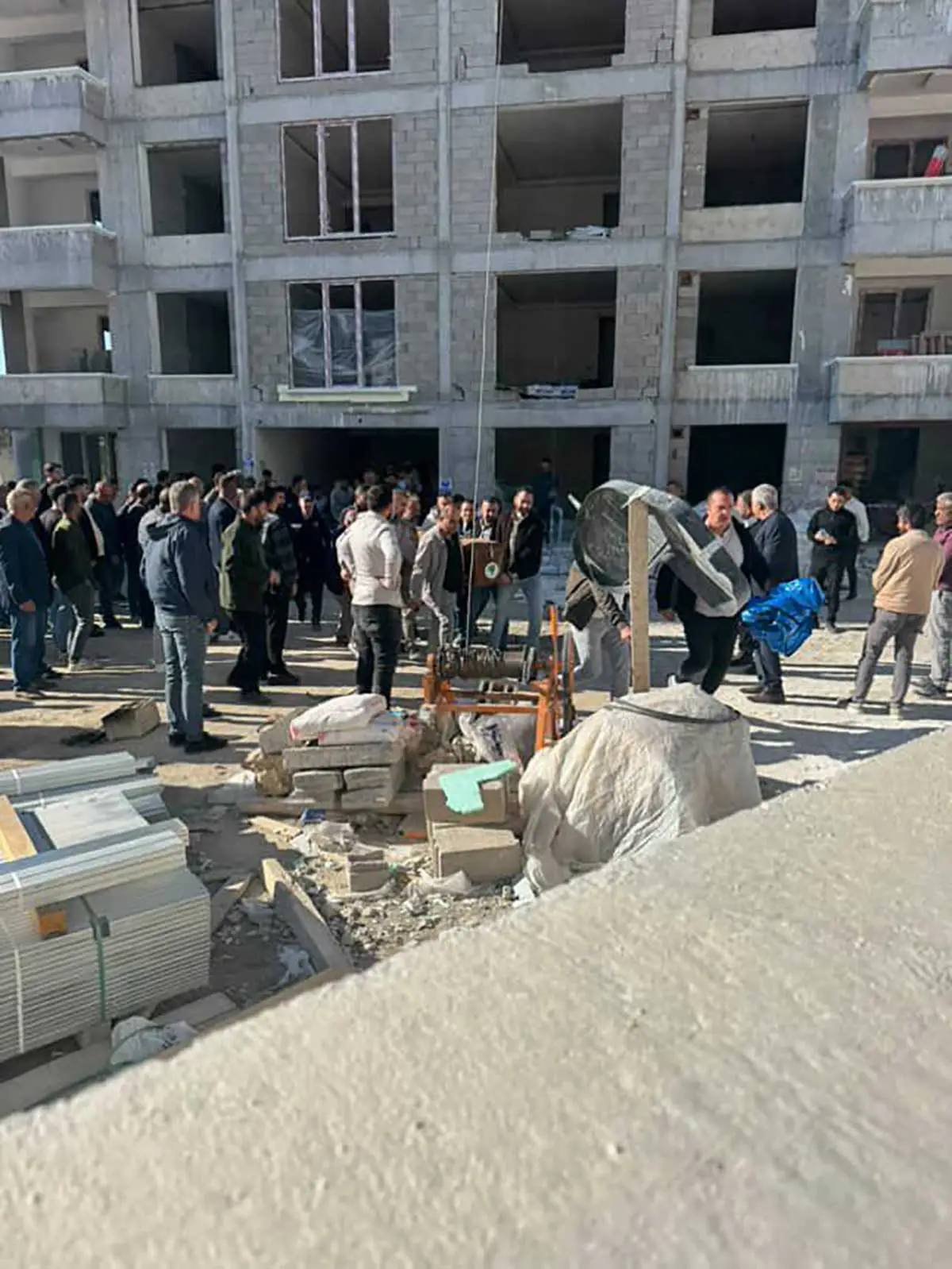 2 işçi yaşamını yitirdi