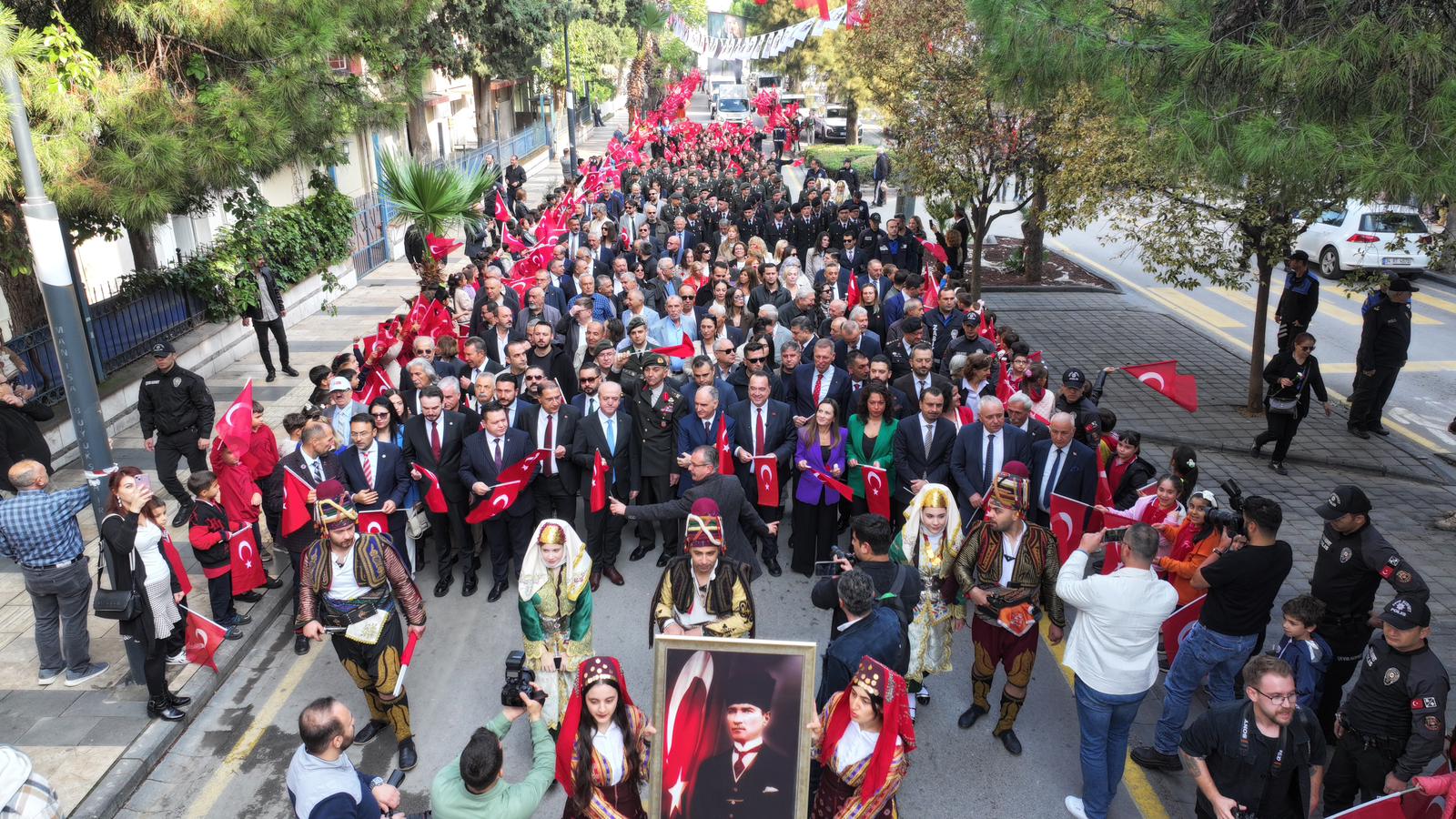 Atatürk’ün Manisa’ya Gelişinin 100. Yılı Kutlandı (39)