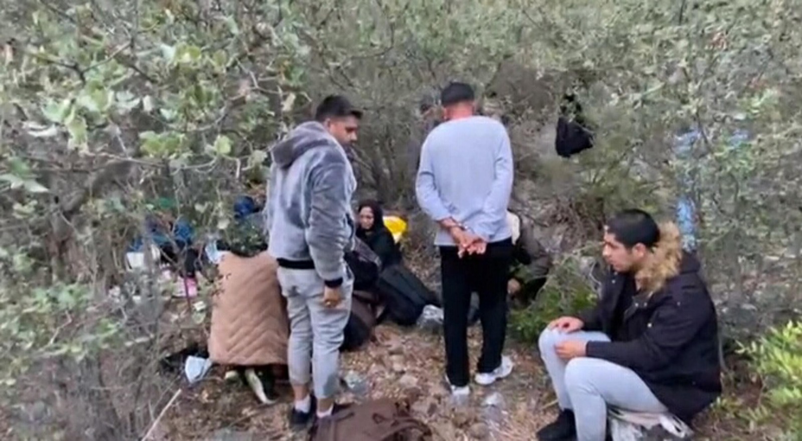 Kara üzerinde operasyon: 4 organizatör şüphelisi yakalandı