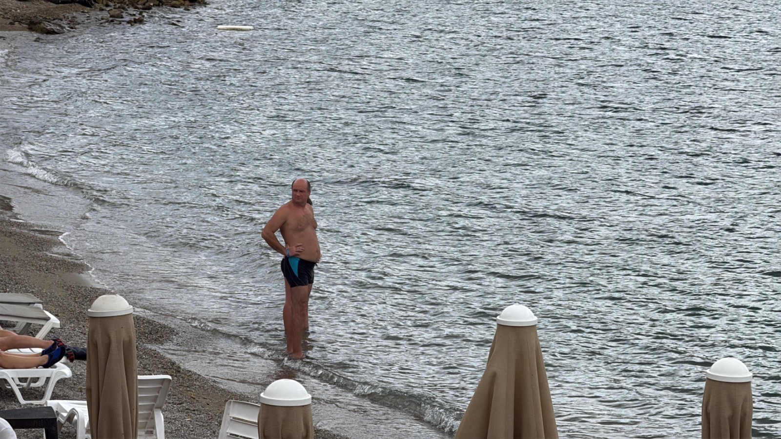 Yağışın etkisiyle yollar kapandı, araçlar mahsur kaldı