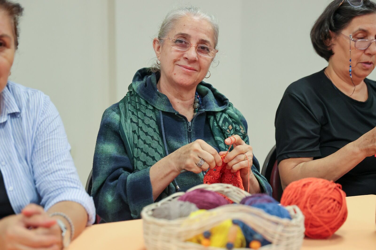 Semt evlerinde dokunan emeğin satış başarısı