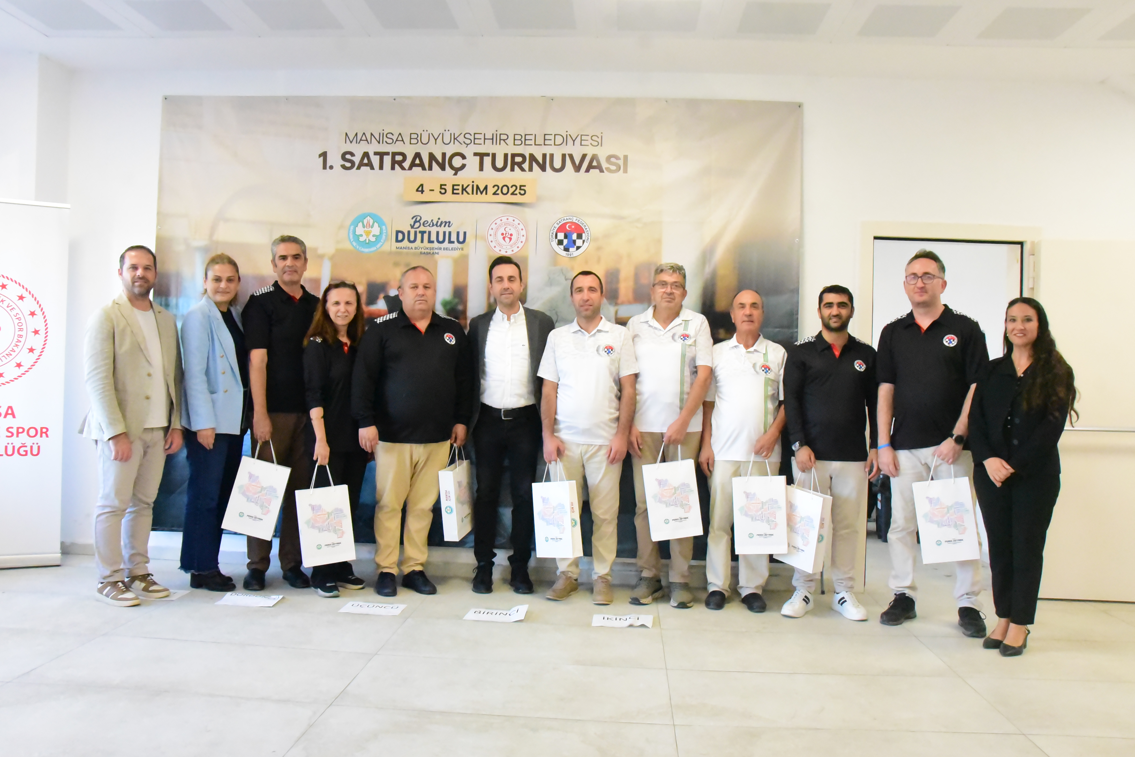 Büyükşehir Satranç Yarışmasında Ödüller Sahiplerini Buldu (31)