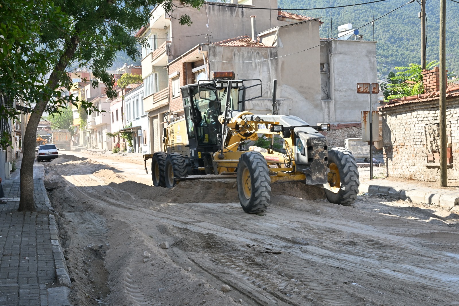 Büyükşehir’in Asfalt Hamlesi Hız Kesmiyor (12)