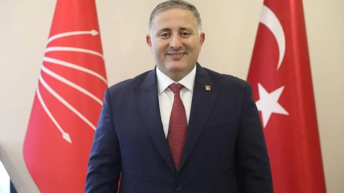 Kaya adaylıktan vazgeçti