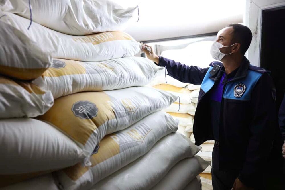 Çeşme Belediyesi Zabıta Ekiplerinden Fırınlara Hijyen Denetimiphoto 2025 10 21 14 59 00