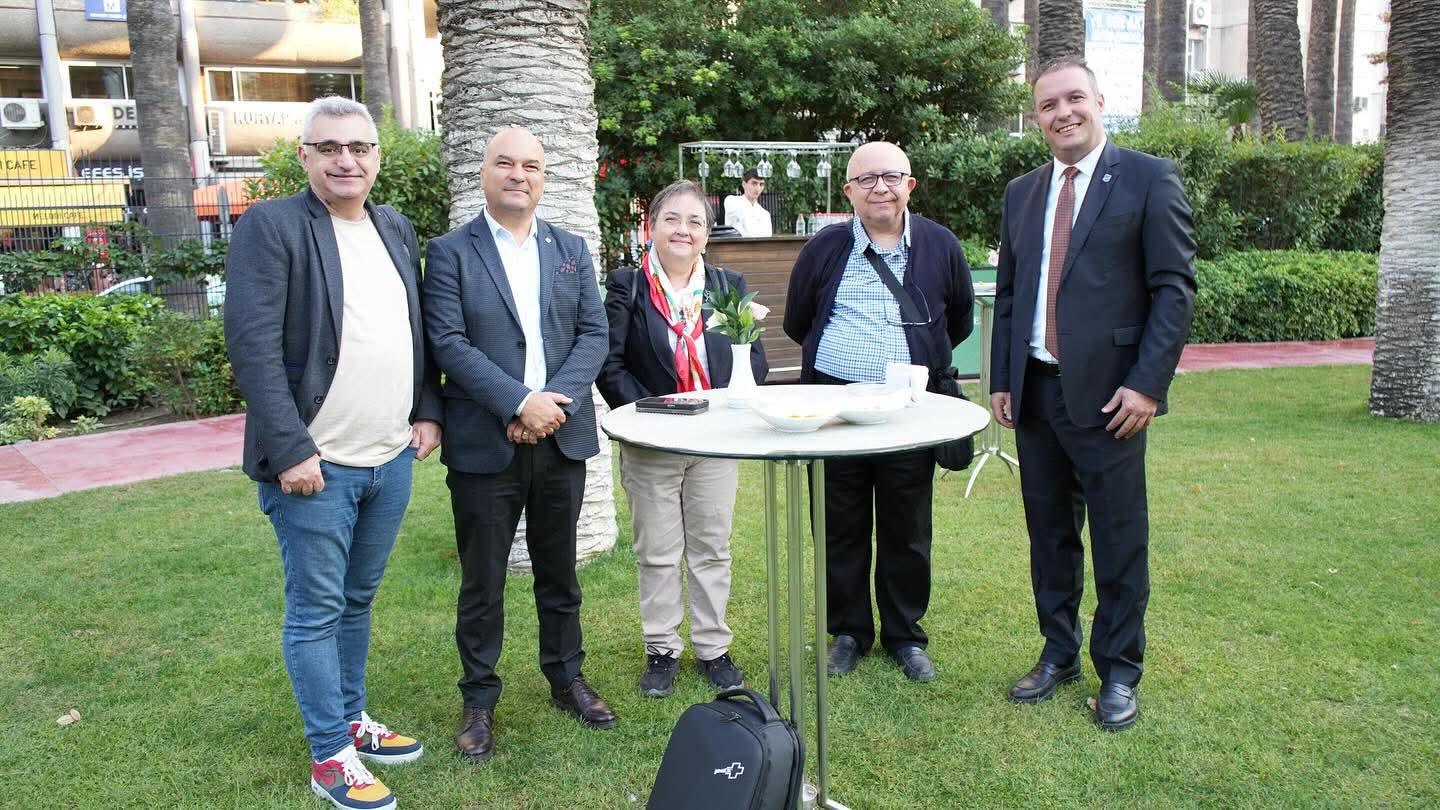 İzmir'in önemli simaları tanıtımda yer aldı